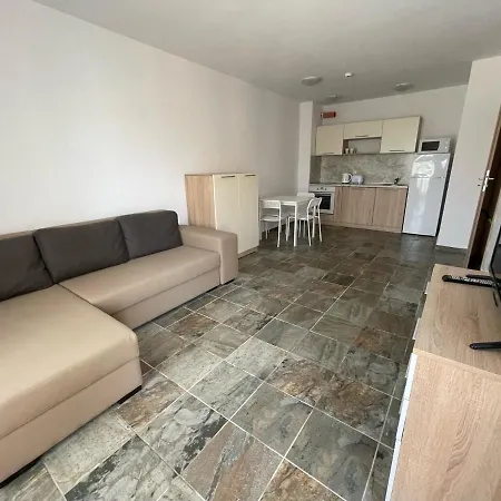 Apartment Psb In Astoria 6 Elenite